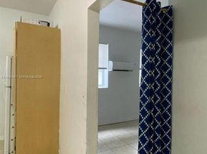 1021 NW 3rd st 206, Miami FL 33128