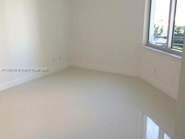325 S Biscayne Blvd 2122, Miami FL 33131