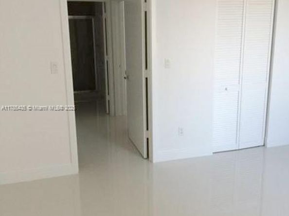 325 S Biscayne Blvd 2122, Miami FL 33131