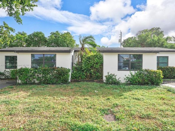 300 SW 23rd St, Fort Lauderdale FL 33315