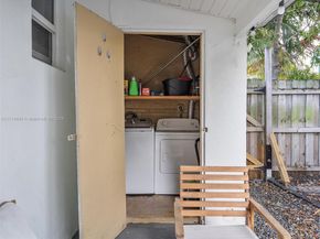 300 SW 23rd St, Fort Lauderdale FL 33315