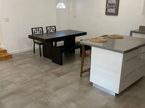 2375 NE 185th St, Miami FL 33180