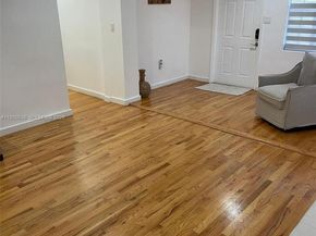 2375 NE 185th St, Miami FL 33180