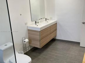 2375 NE 185th St, Miami FL 33180