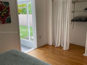 2375 NE 185th St, Miami FL 33180