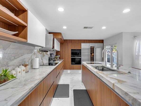 5381 SW 38th Way, Hollywood FL 33312