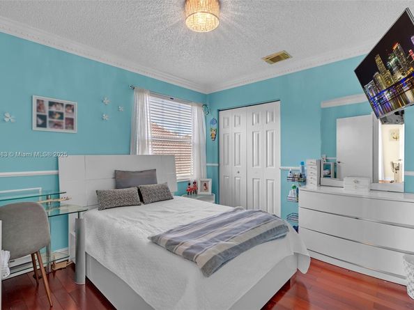 5381 SW 38th Way, Hollywood FL 33312