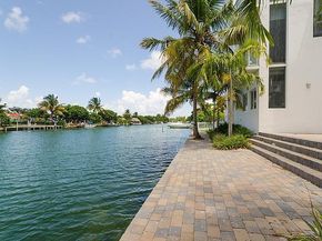 1975 Calais Dr 5, Miami Beach FL 33141