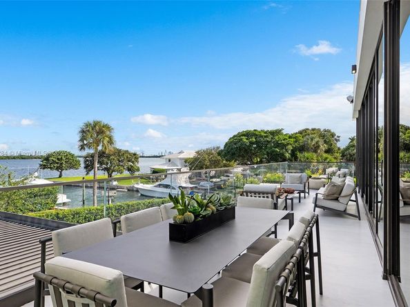 790 Lake Rd, Miami FL 33137