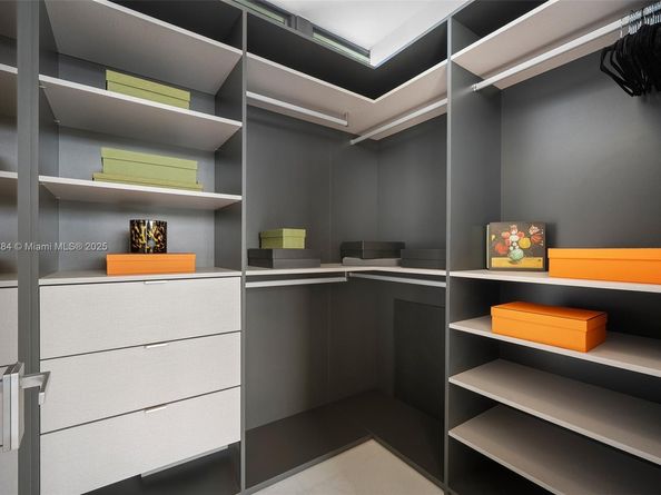 790 Lake Rd, Miami FL 33137