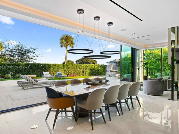 790 Lake Rd, Miami FL 33137