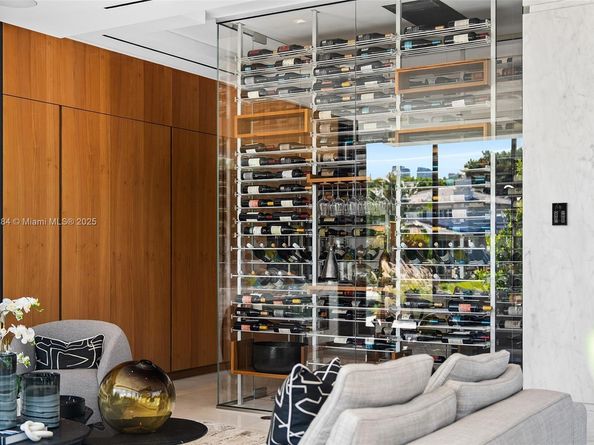 790 Lake Rd, Miami FL 33137