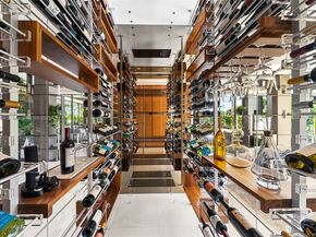 790 Lake Rd, Miami FL 33137