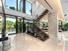 790 Lake Rd, Miami FL 33137