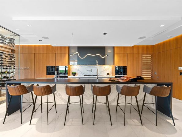 790 Lake Rd, Miami FL 33137