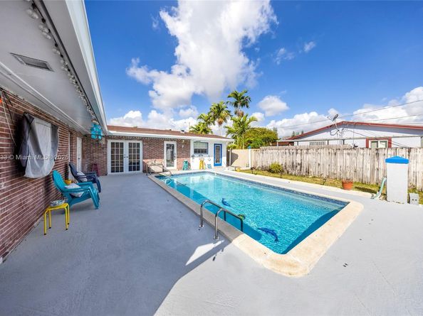 9985 Marlin Road, Cutler Bay FL 33157