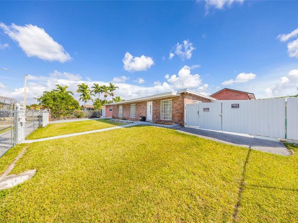 9985 Marlin Road, Cutler Bay FL 33157