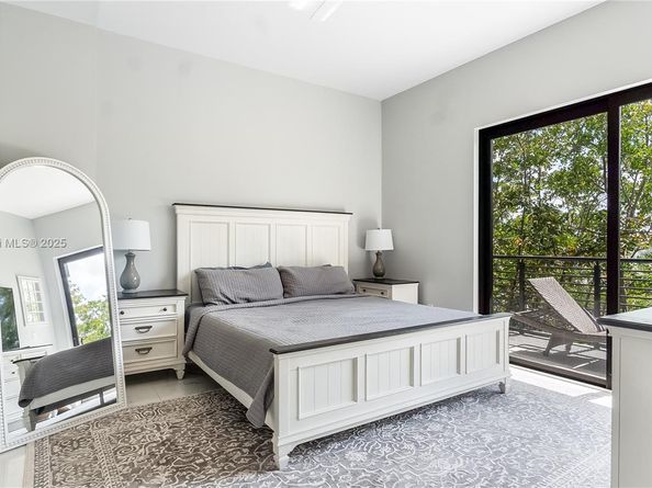 466 SE 1st Cir, Pompano Beach FL 33060