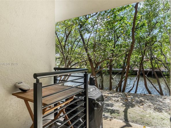 466 SE 1st Cir, Pompano Beach FL 33060