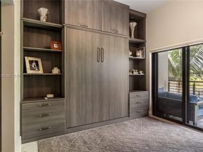 466 SE 1st Cir, Pompano Beach FL 33060