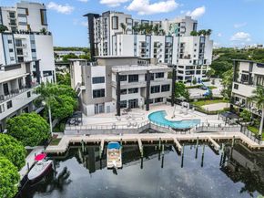 466 SE 1st Cir, Pompano Beach FL 33060
