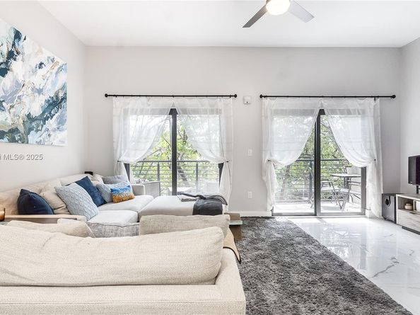 466 SE 1st Cir, Pompano Beach FL 33060