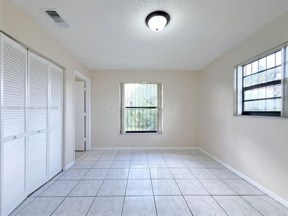 318 SW 5th St, Homestead FL 33030