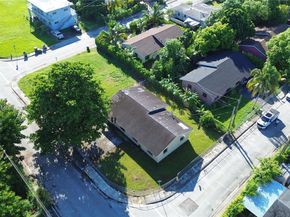 318 SW 5th St, Homestead FL 33030