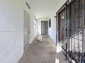 318 SW 5th St, Homestead FL 33030