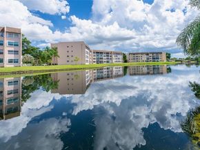 2600 NW 105th Ln, Sunrise FL 33322
