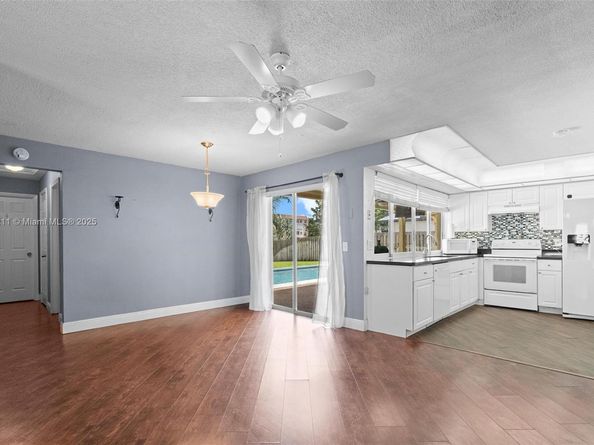 2600 NW 105th Ln, Sunrise FL 33322