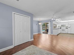 2600 NW 105th Ln, Sunrise FL 33322