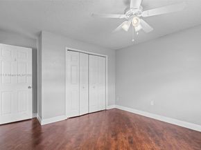 2600 NW 105th Ln, Sunrise FL 33322