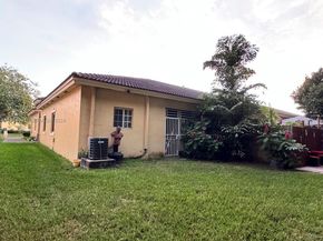 1236 NE 32nd Ave, Homestead FL 33033