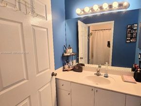 1236 NE 32nd Ave, Homestead FL 33033