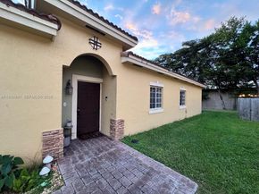 1236 NE 32nd Ave, Homestead FL 33033