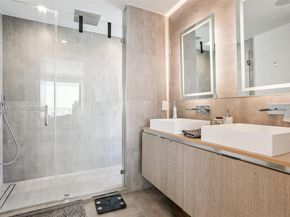 1930 Bay Dr 4, Miami Beach FL 33141