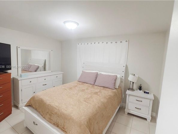 2275 SW 15th St, Miami FL 33145