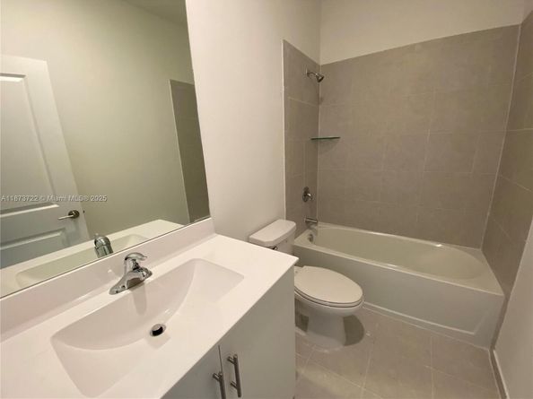 2609 SE 11th St, Homestead FL 33035