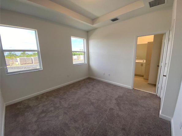 2609 SE 11th St, Homestead FL 33035
