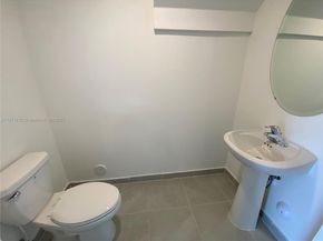 2609 SE 11th St, Homestead FL 33035