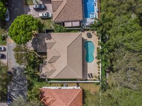 5297 SW 34th Way, Hollywood FL 33312