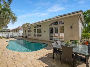 5297 SW 34th Way, Hollywood FL 33312