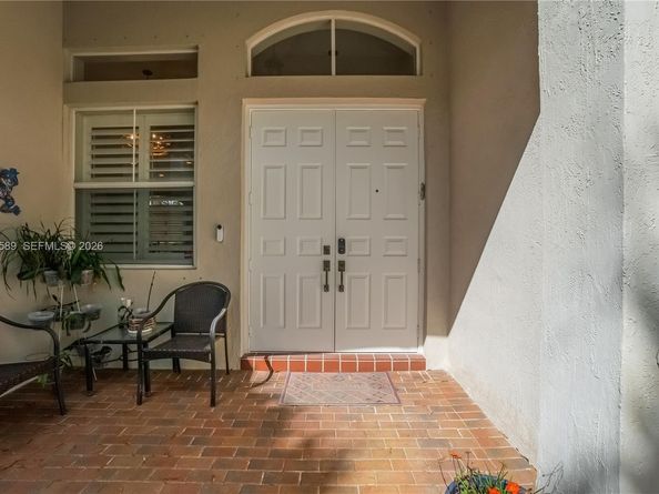 5297 SW 34th Way, Hollywood FL 33312