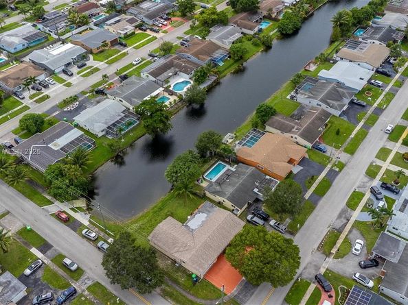 9200 NW 21st Mnr, Sunrise FL 33322