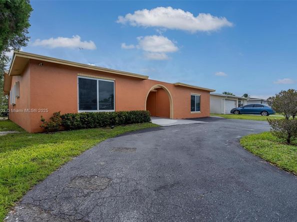 9200 NW 21st Mnr, Sunrise FL 33322