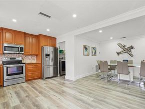 9200 NW 21st Mnr, Sunrise FL 33322
