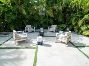 2524 SW 112th Ave, Miami FL 33165