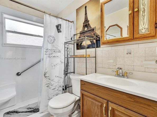 312 SW 9th St, Fort Lauderdale FL 33315
