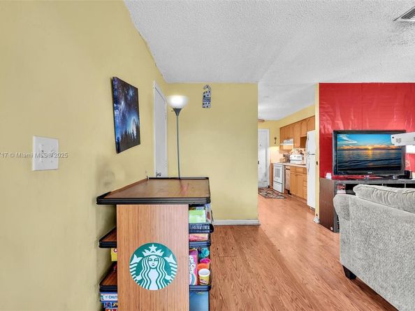 312 SW 9th St, Fort Lauderdale FL 33315